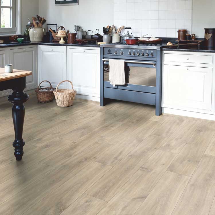 Stratifié Quick-Step Classic 8mm chêne naturel Havana 120x19cm