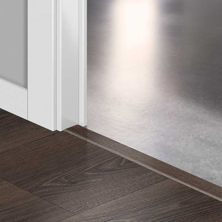 Profilé Incizo Quick-Step 13x48x2150mm Chêne Désert mar foncé brossé