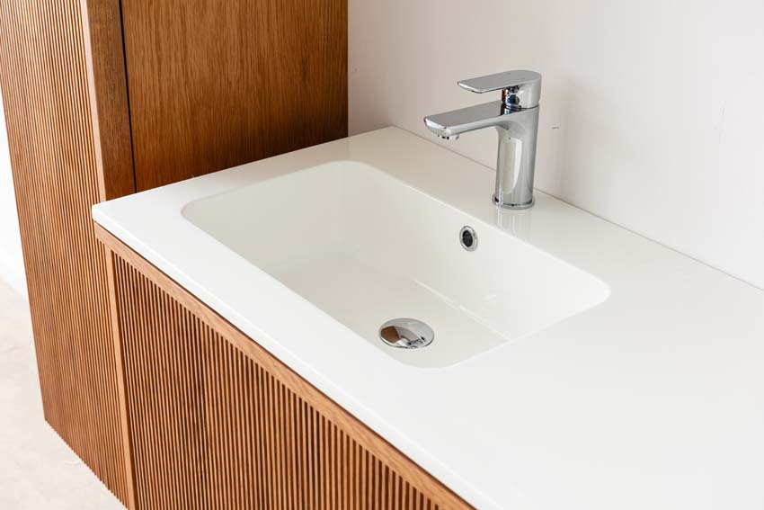 Badkamermeubel Fae eik hangend met enkele wastafel glanzend wit 120cm