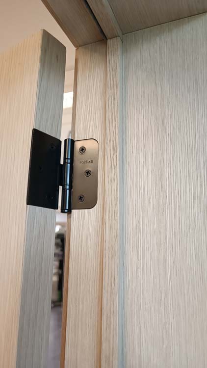 Complete binnendeur Belves fineer eik 201,5x83cm honingraat omkeerbaar + deurkast 16,5cm