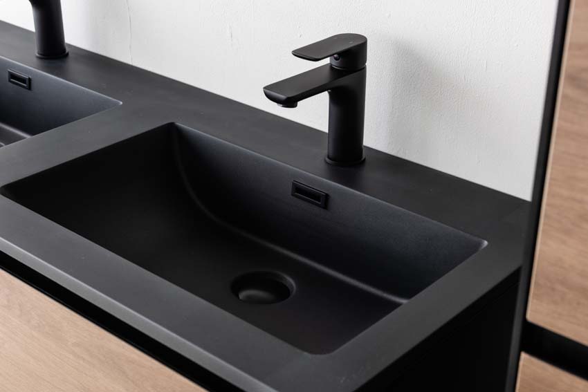 Meuble de salle de bains Molly chêne suspendu avec lavabo double noir mat 120cm