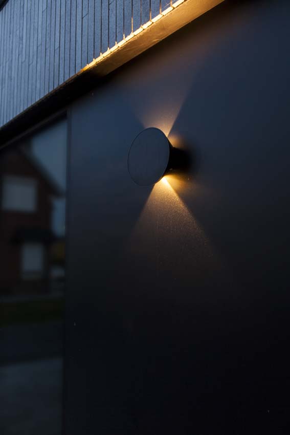 Wandlamp buiten Juno Solar - grijs - dimbaar - 9W - 3000K - IP54