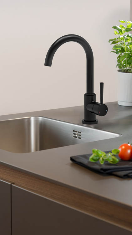 Robinet de cuisine Charlotte noir mat