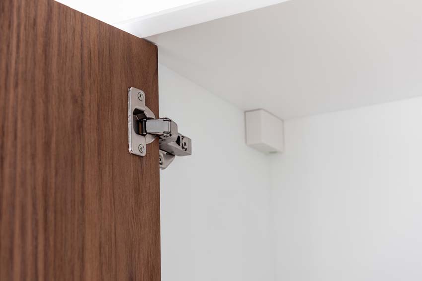 Meuble de salle de bains Falk noyer suspendu avec lavabo simple blanc mat 120cm Meuble de salle de bains Falk noyer suspendu avec lavabo simple blanc mat 120cm
