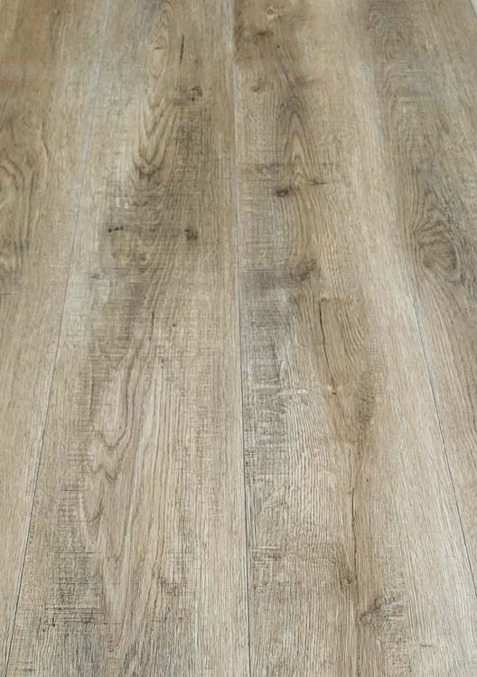 Vinyl vloer plank 5mm eik bruin 122x17,8cm met ondervloer Vinyl vloer plank 5mm eik bruin 122x17,8cm met ondervloer