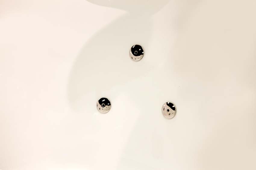 Baignoire d'angle Oliver blanc mat avec hydromassage 150x150cm