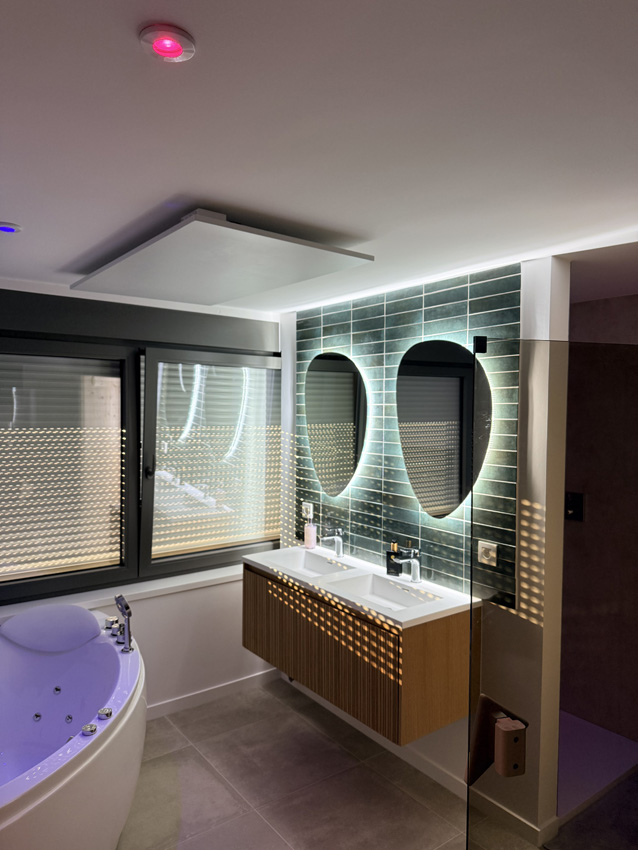 Infraroodpaneel Esmee enkel 123x68cm wit 800 Watt carbon verwarmingselement + digitaal