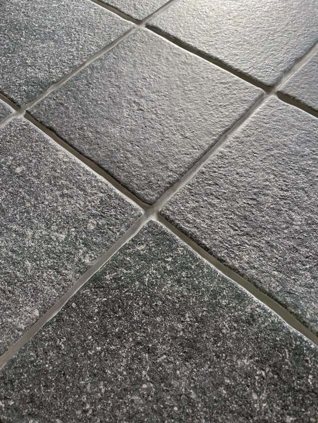 Terrastegel La Roche getrommeld 20x20x1,8cm