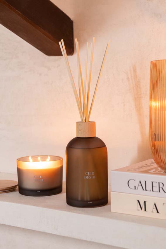 Geurstokjes Accords Essentiels Cuir Desir 550ml