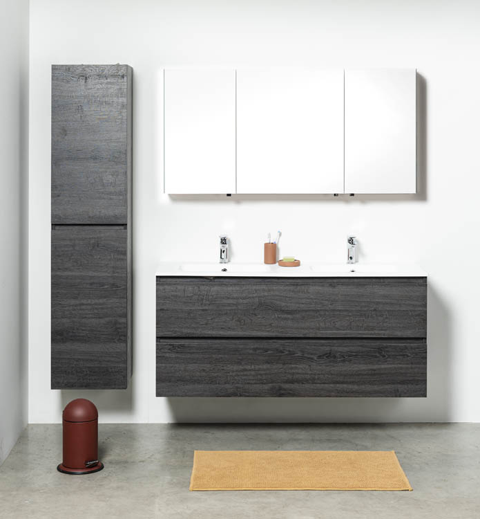 Badkamermeubel Dotan donkere eik hangend met dubbele wastafel mat wit 140cm