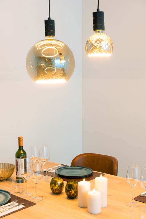 Rail lumineux design Béa noir set 1,8m 4 lustres E27 2x6W 2x8W