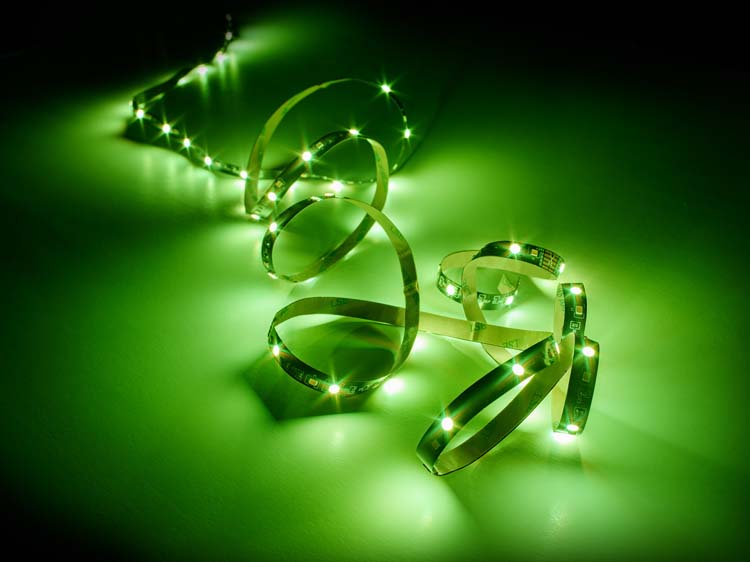 Bande led 15W 3000K RGBW 5m 950 lumen IP20