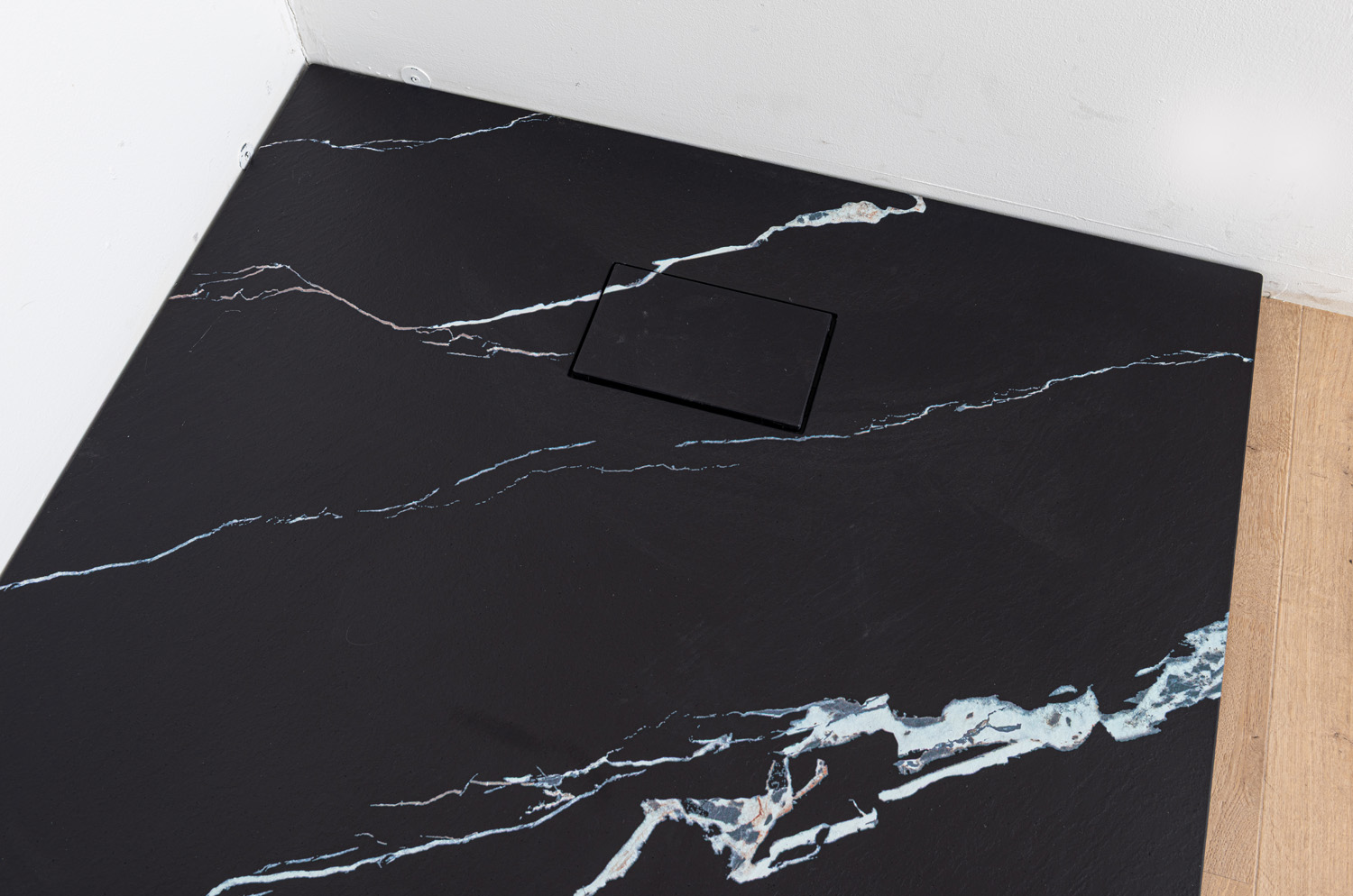 Receveur de douche Moby SMC noir mat aspect marbre 140x90cm
