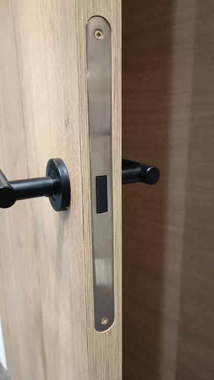 Porte intérieure complète Invisible Flat realwood oak 201,5x78cm tubulaire droite + châssis 30cm