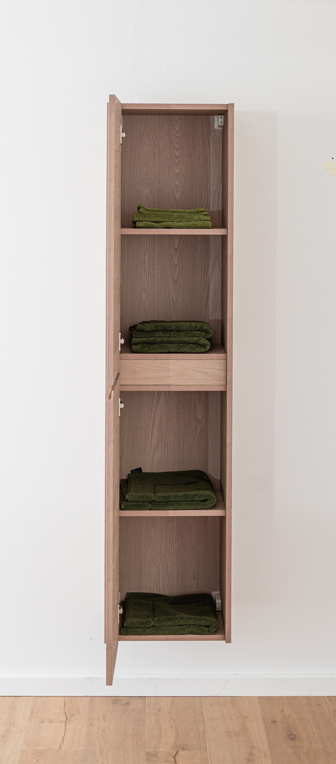 Armoire colonne Tiago sans poignée Nordic oak suspendue 170x40x35cm