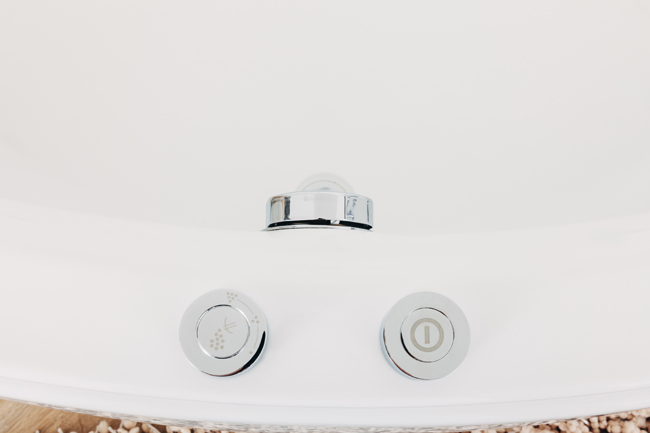 Baignoire d'angle Oliver avec whirlpool