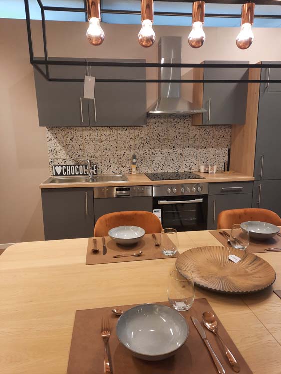 Keuken Ymir mat grijs 280cm - inox wanddampkap - zonder toestellen