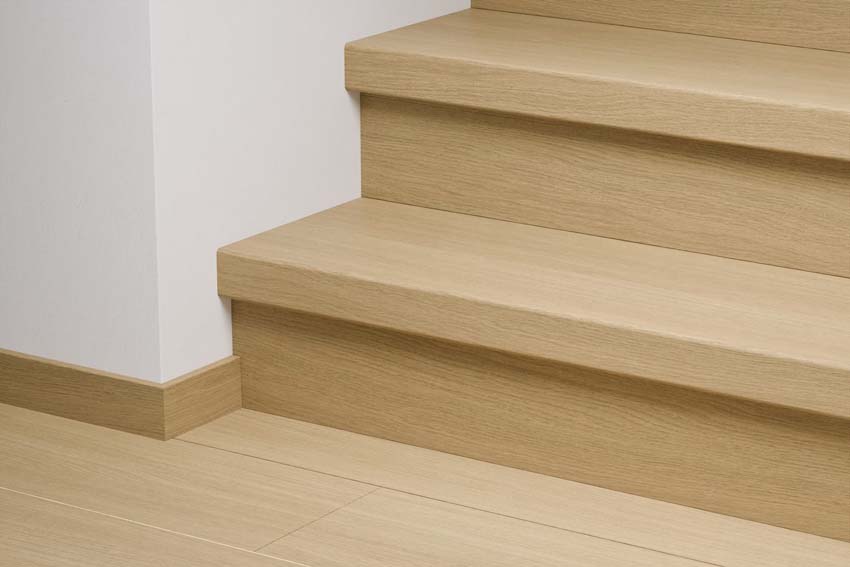 Trapcover Quick-Step beigegeverniste eik 134,1x14,3x5,9cm