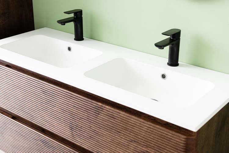 Meuble de salle de bains Jelte noyer suspendu avec lavabo double blanc brillant 120cm