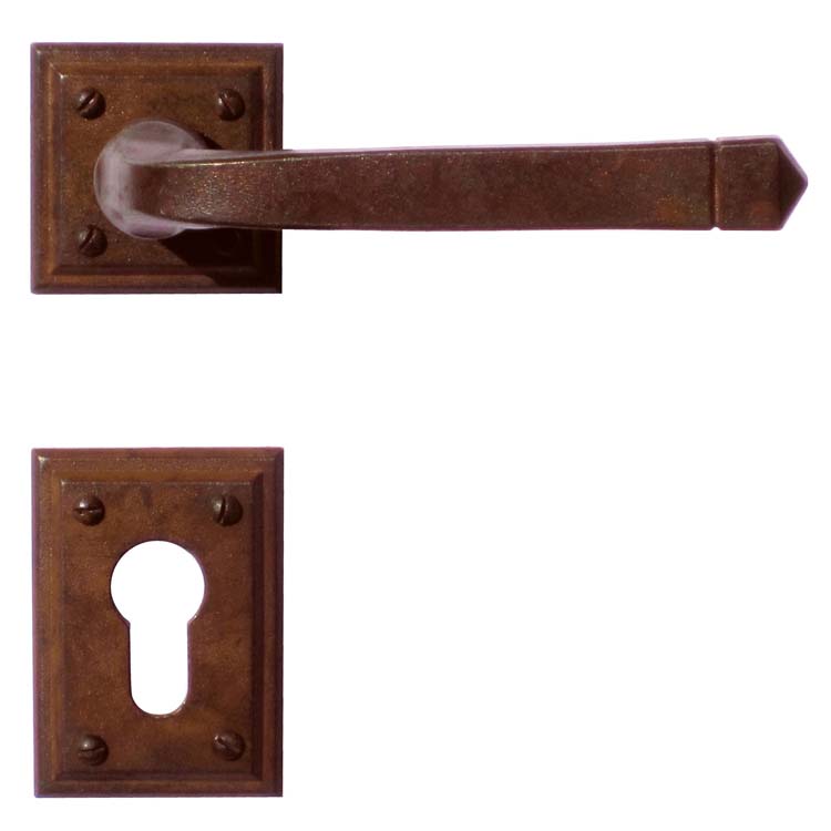 Poignée de porte pro trente rouille carré rosace cylindre
