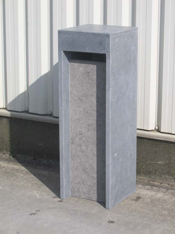Brievenbus Fleron blauwsteen structuur