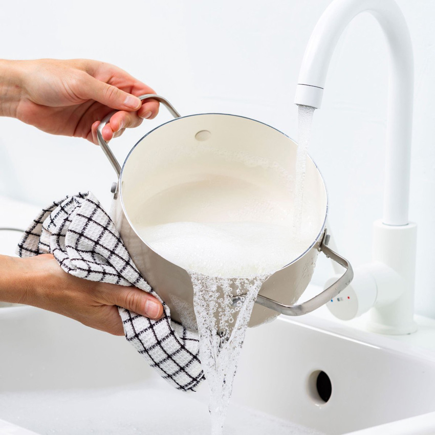 Casserole avec couvercle crème Ø16cm avec revêtement antiadhésif sans PFAS