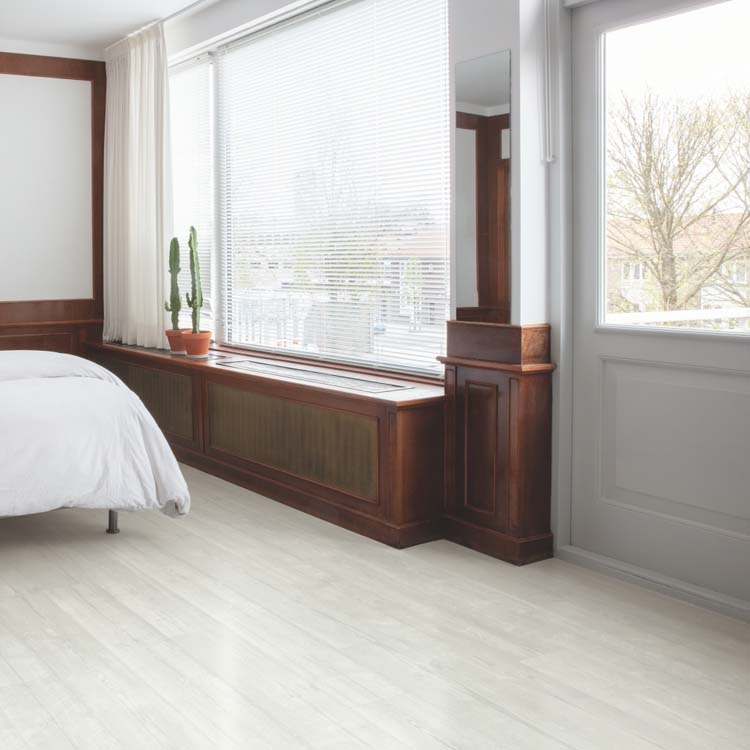 Échantillon Quick-step alpha vinyl medium planks Pin des neiges
