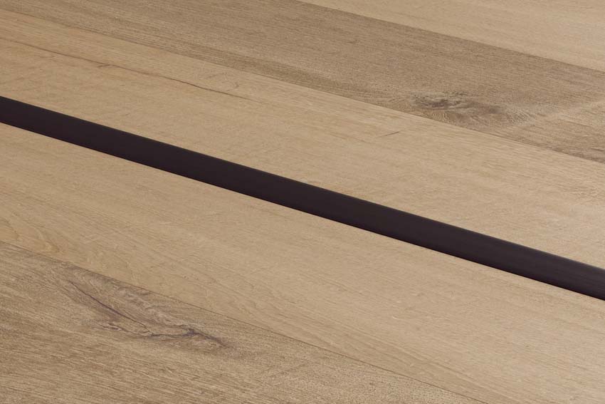 Profilé d'expansion Quick-Step noir 200x3,1x1cm