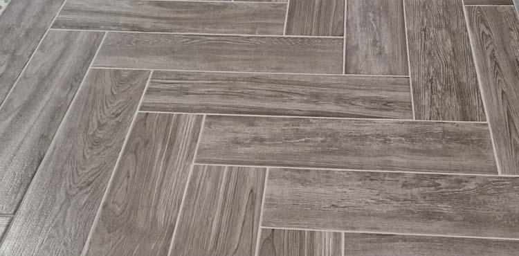 Échantillon carrelage imitation parquet Cozumel gris