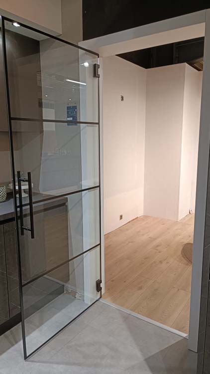 Complete glazen binnendeur Murano 4R 73x211cm zwarte ronde trekker + scharnieren