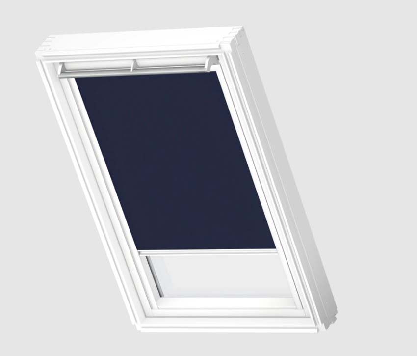 Store enrouleur Velux occultant à commande manuelle bleu foncé CK01 1100SWL