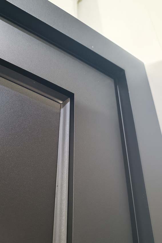 Buitendeur Tavira halfglas aluminium helder glas antraciet op maat rechts duwend