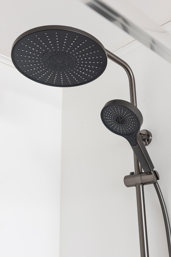 Douche d'angle Ares avec porte peu encombrante chrome 90x90x190cm