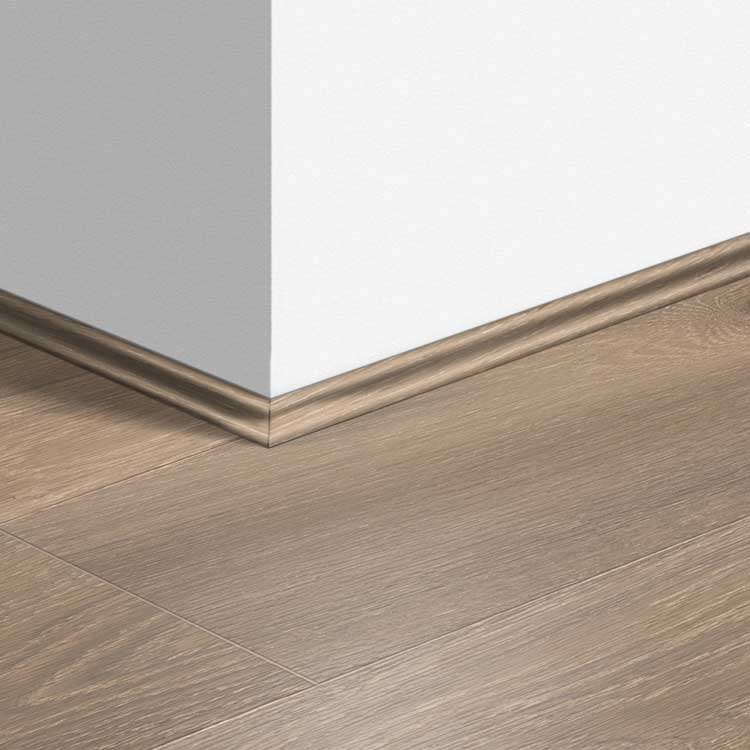 Moulure Quick-Step 17 x 17 x 2400 mm Chêne Long Island naturel
