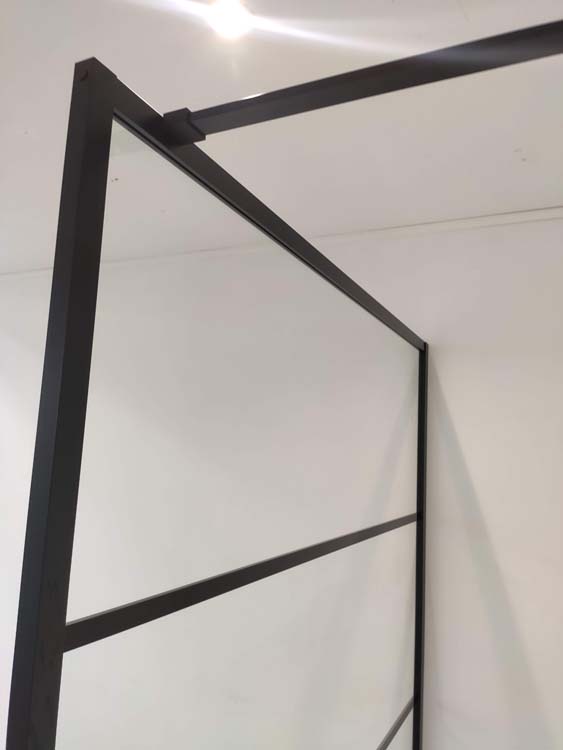 Paroi de douche Ugo profile noire 140x200cm avec barre
