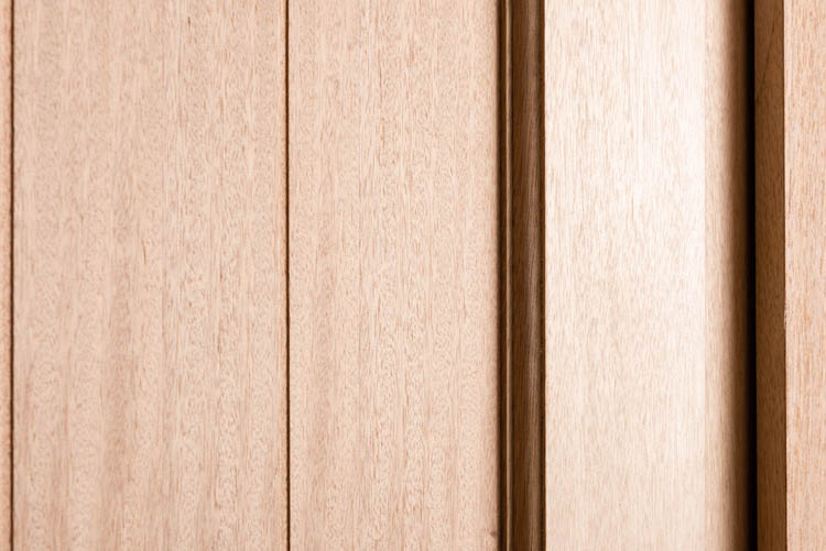 Porte extérieure bois à planchettes meranti naturel 940x2145mm poussant à gauche