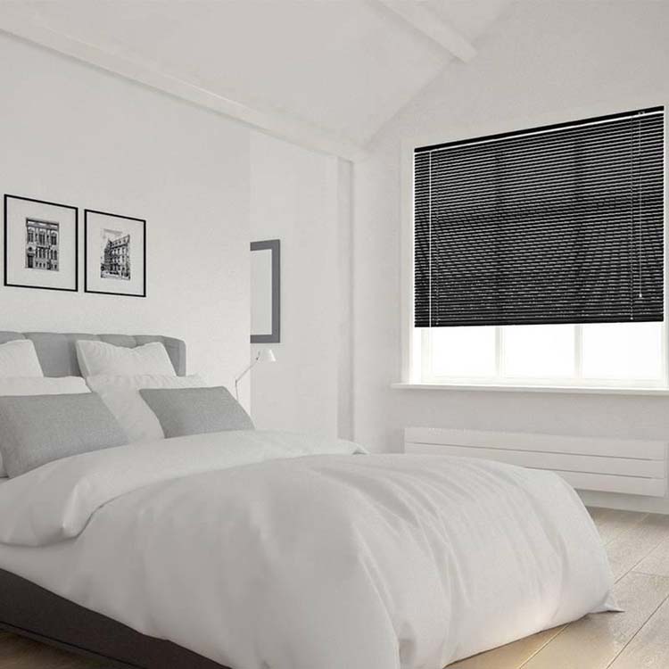 Lames horizontales aluminium 25mm 80x130cm noir mat