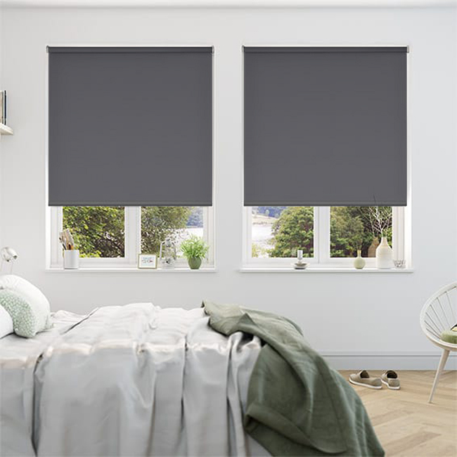 Store enrouleur occultant gris 80x250cm