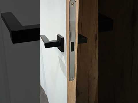 Bloc-porte fini invisible flat âme tubul.73cm à peindre 201.5cm rév. Bloc-porte fini invisible flat âme tubul.73cm à peindre 201.5cm rév.