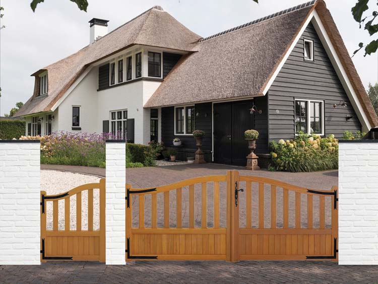 Double portail Meranti en bois 100x130cm avec barreaux verticaux