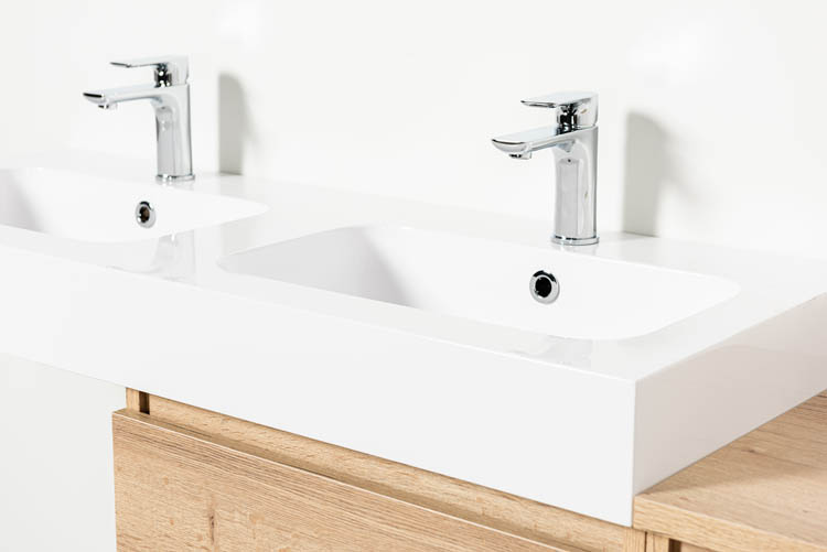 Badkamermeubel Domino eiklook 180 cm asymmetrische wastafel glans