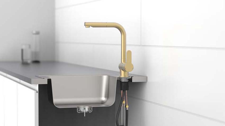 Keukenkraan Levi mat goud met uittrekbare uitloop