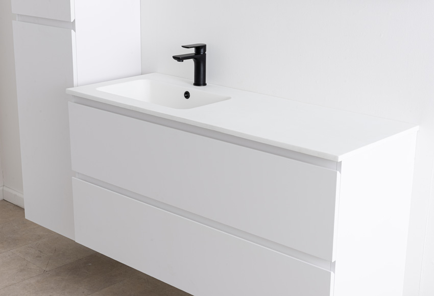 Badkamermeubel Bianca mat wit hangend met enkele wastafel mat wit 120,5cm