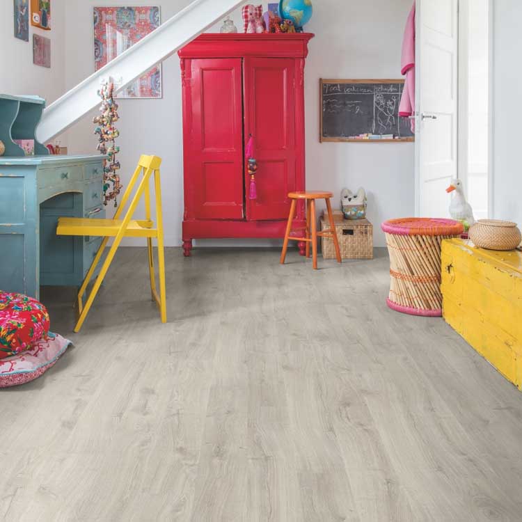 Stratifié Quick-Step Eligna 8mm chêne Newcastle gris 138x15,6cm