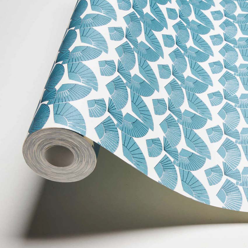 Vinyle sur papier peint intissé blanc + éventails bleus 0,53x10m