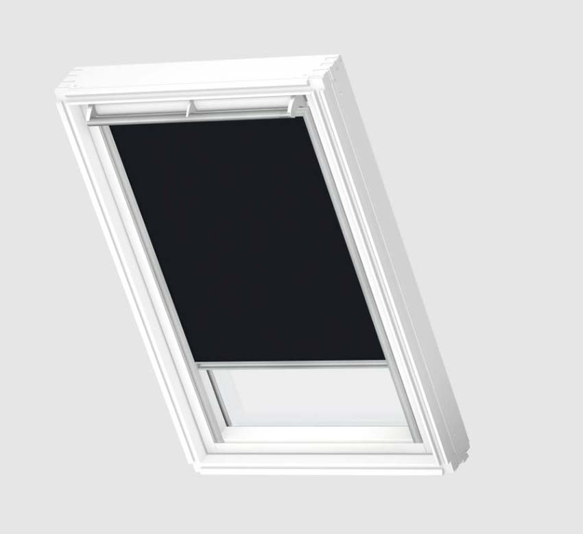 Store enrouleur Velux occultant à commande manuelle noir SK06 3009S