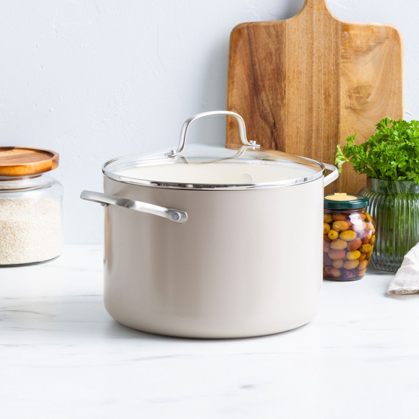 Casserole avec couvercle crème Ø24cm avec revêtement antiadhésif sans PFAS