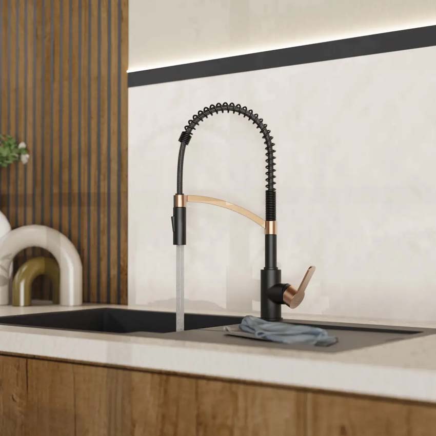 Robinet de cuisine Wasserwerk WK 3 noir mat/or rose avec bec extractible