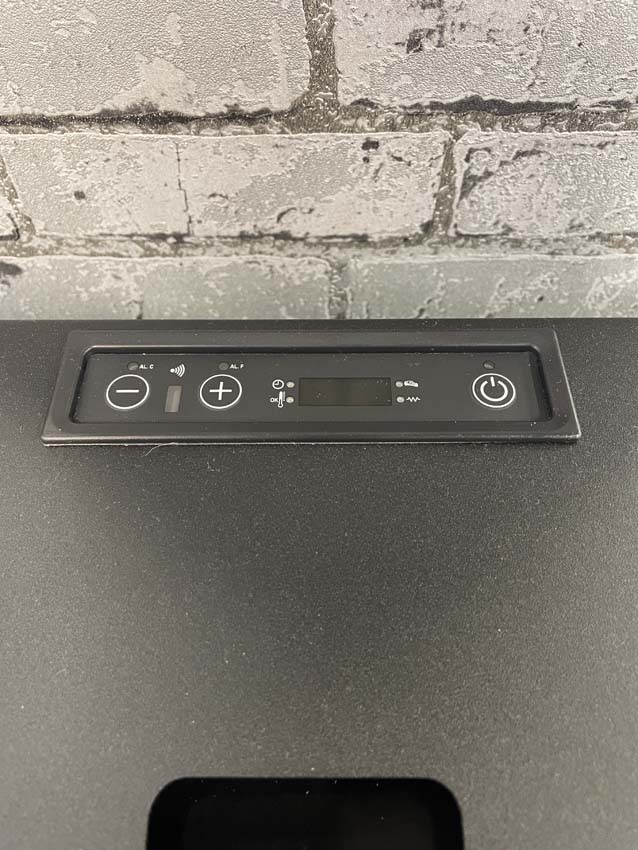Poêle à granulés Modèle 12 - 12,2kW - 244m³ - noir - 46x46x94cm