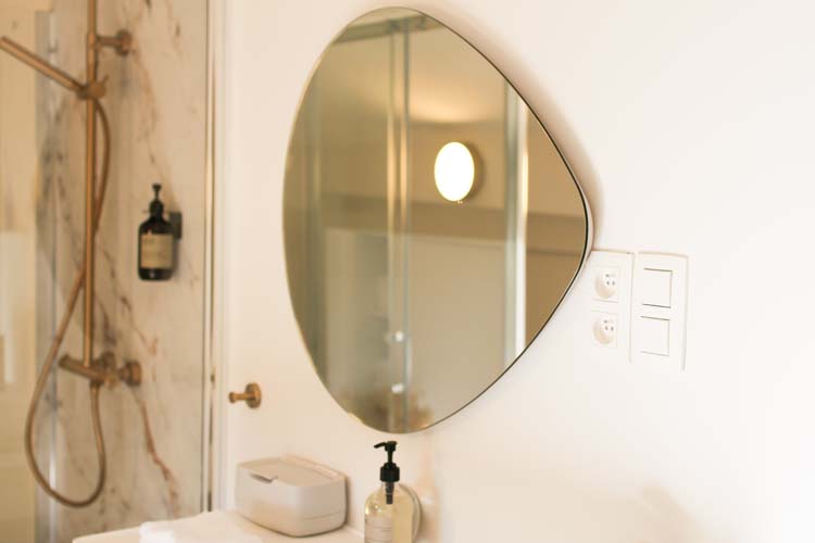 Miroir Aaron grande goutte 76 x 68 cm